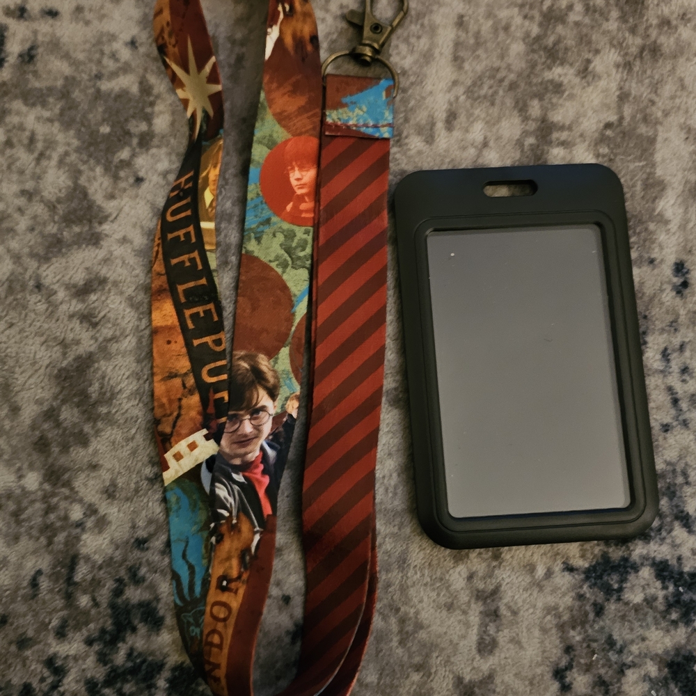 Harry Potter Hogwarts Lanyard with Badge Holder - Picture 2 of 4